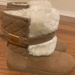 Guess boots